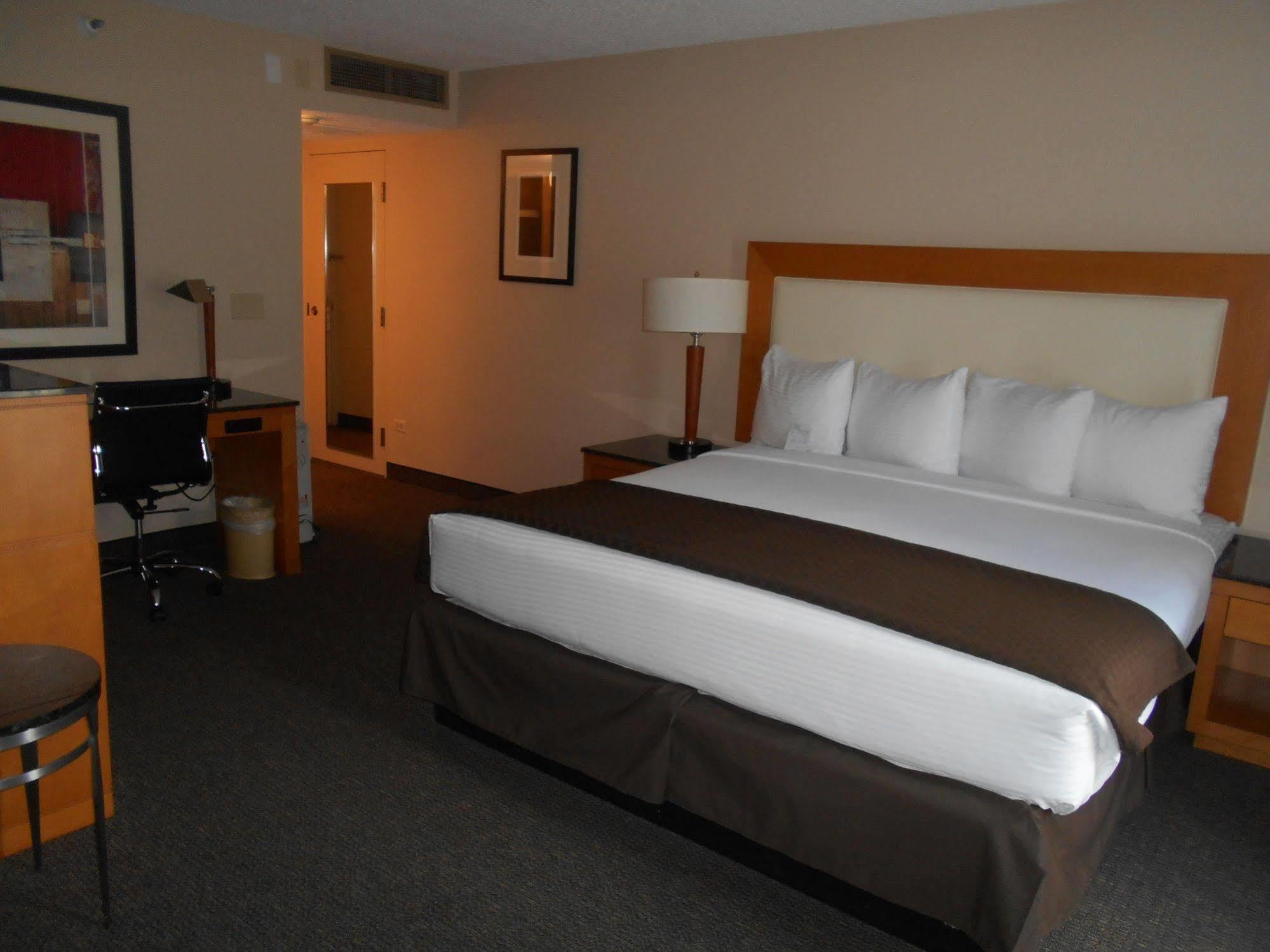 Red Lion Inn & Suites Olympia, Governor Hotel Exterior foto